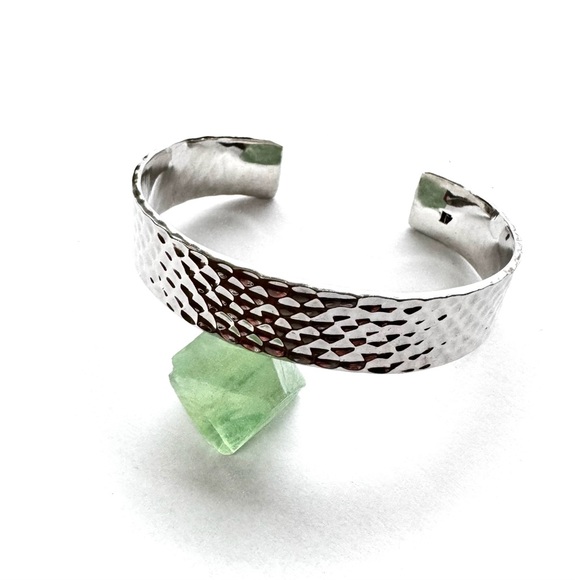 SILPADA Sterling Cuff Hammered B0851 Fits 7” with 1” Gap Excellent Cond SILPADA - Picture 2 of 5